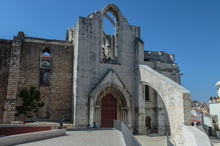 建造无屋顶历史葡萄牙卡尔莫修道院里斯本历史建筑的外部景图片