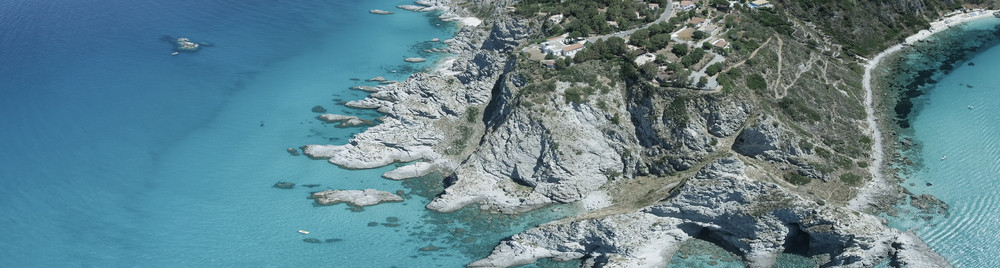 地中海来自天空的卡波梵蒂冈拉布里亚航空夏季意大利海岸景色水滩图片