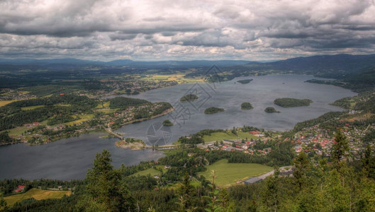 夏日的挪威风景观海拔冷静的水图片