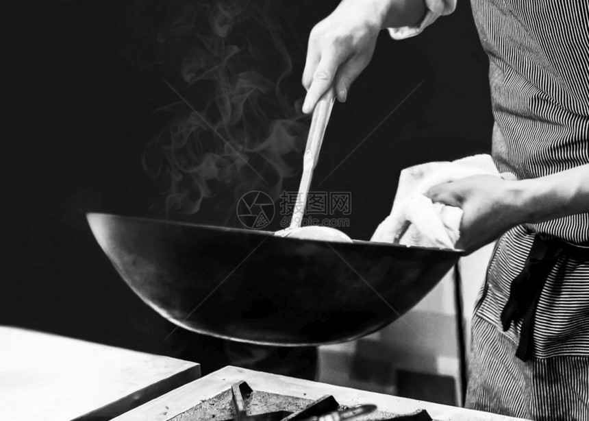 酱可口厨师在房做饭主在工作黑白美味的图片