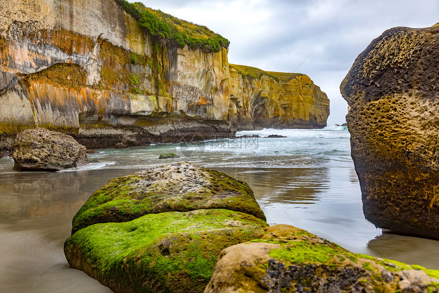 砂岩新西兰地道海滩的一幅图象自然海岸图片