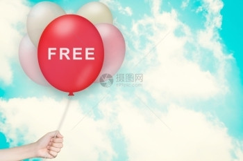购物网络以天空和古老风格手持免费气球交货图片