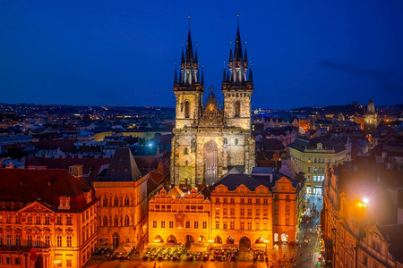 布拉格市下捷克旧城风景世界旅行概念见光和世界旅行镇城市的夜晚图片
