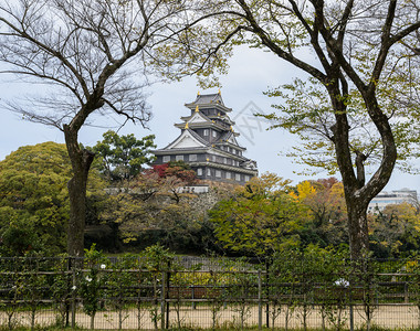 秋季对福间城堡的景色震撼枫文化公园图片
