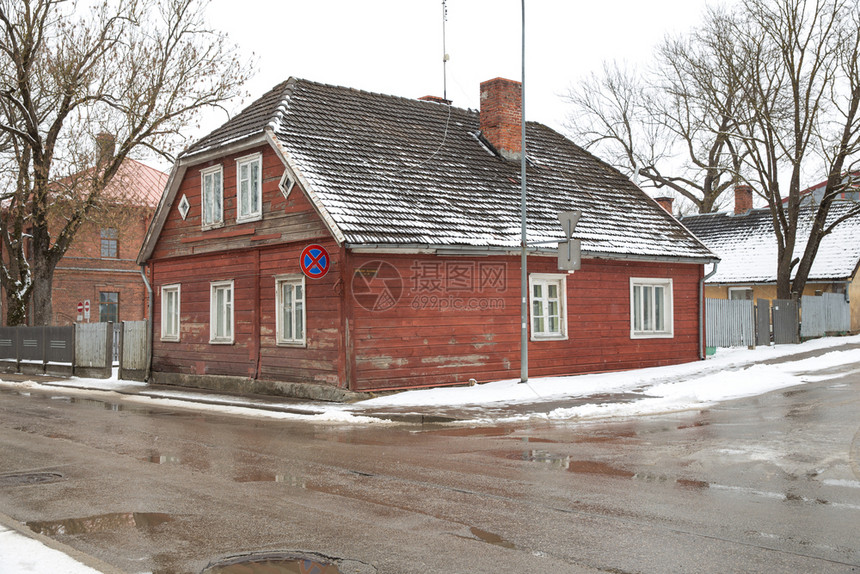 切西斯Cesis市拉脱维亚街和旧木屋城市空间2018年冬季历史照片图片