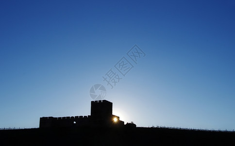 葡萄牙Alentejo瓦隆戈城堡的背影防御卡斯特洛太阳图片