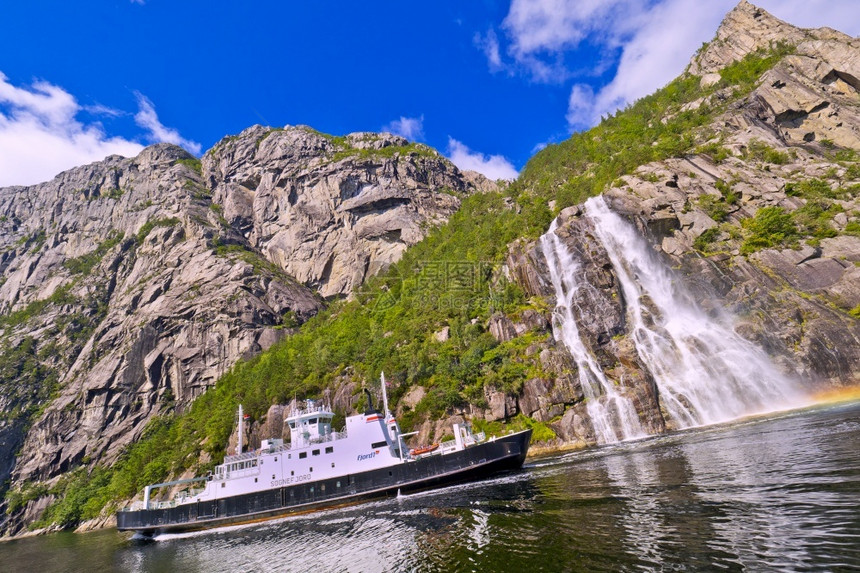 地点美丽瀑布Lysefjord北海Stavanger挪威斯堪的纳维亚欧洲水图片