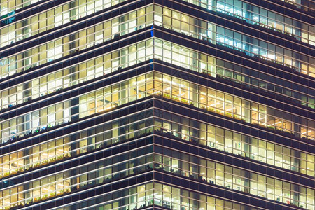城市景观的新加坡摩天大楼灯光办公室业务大楼在新加坡市的摩天大楼在职图片