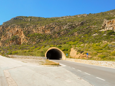 交通爬坡道阳光明媚的一天道路隧户外图片