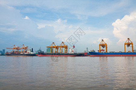 卸货贮存泰国曼谷时日工业航运港泰国曼谷海图片