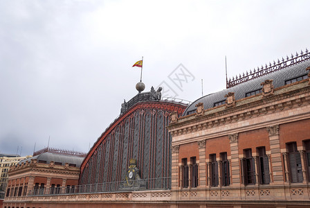 建造旅游玻璃西班牙马德里阿托查火车站外表观的景图片