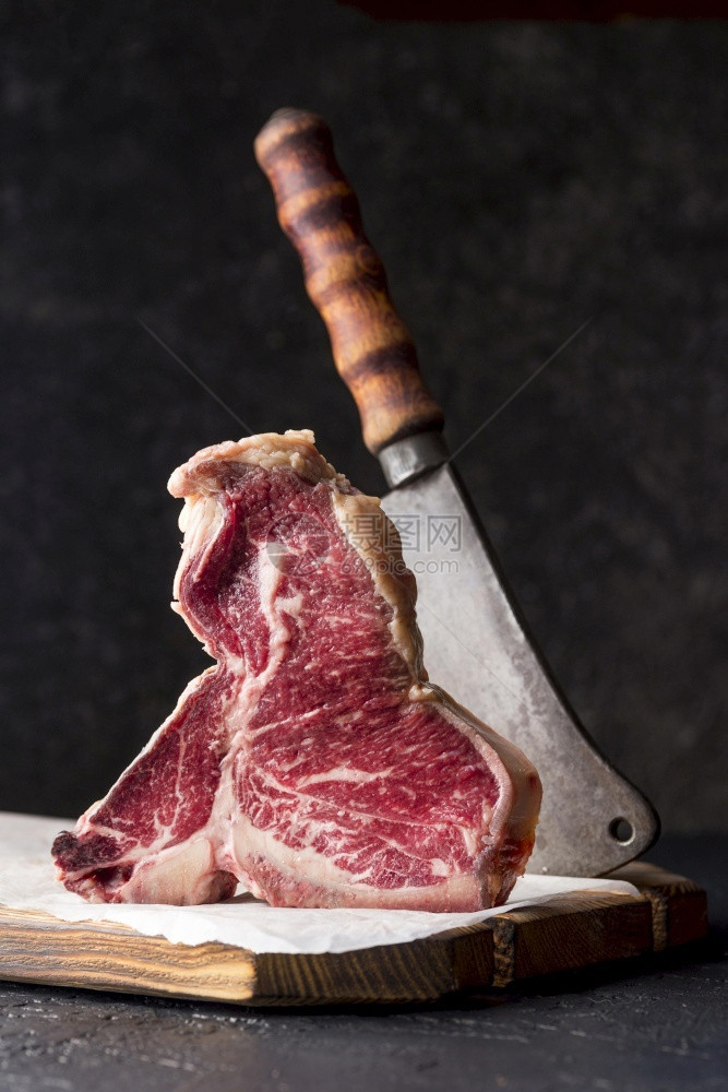 屠宰场常设插图使用切刀查看前部肉类图片