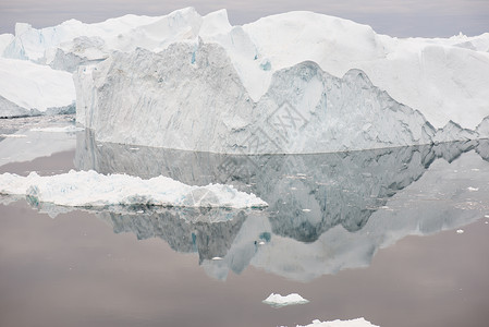 苔原Disko岛周围格陵兰的北极地貌冰山海洋和云层寒冷的戏剧图片