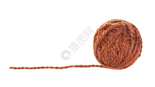 针织棕色褐毛线球白底色孤立于工艺棉布背景图片