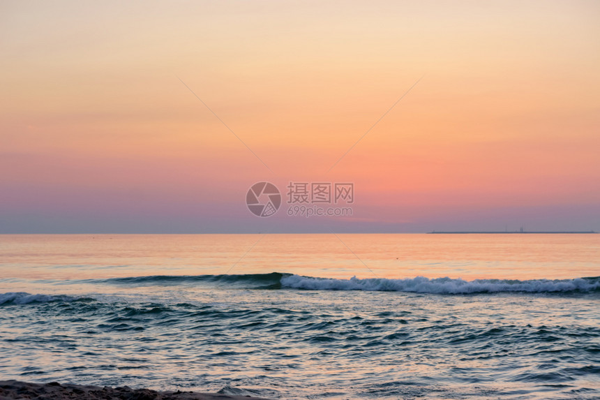 海边的夕阳天空是紫色夕阳天空是紫色海边夕阳光美丽太平洋图片