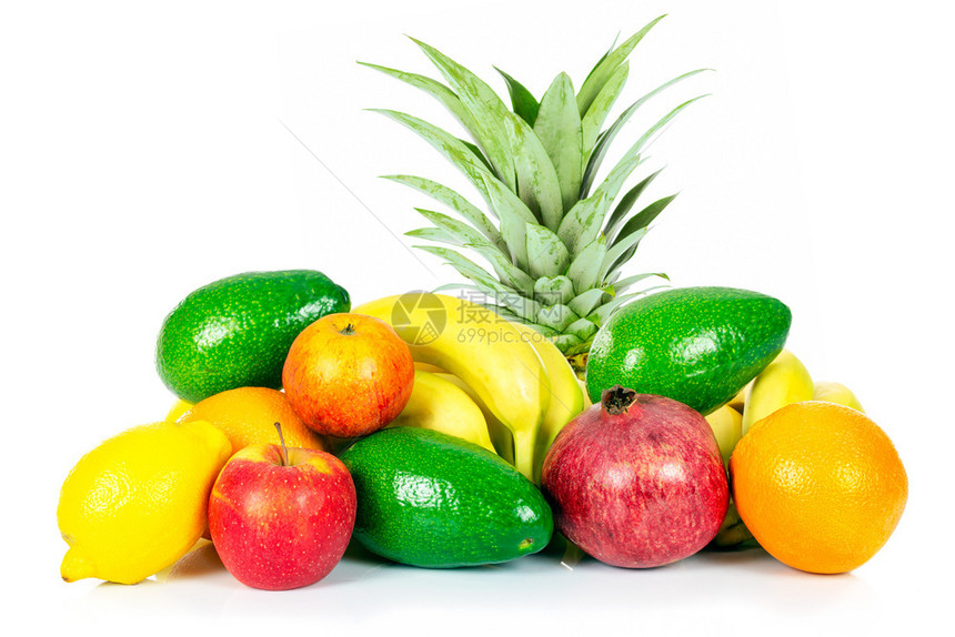 健康饮食概念各种水果群体在特闭时以白色背景隔离香蕉束团体图片