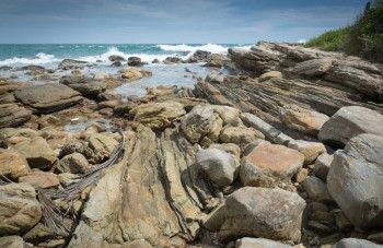线条锡兰目的地亚洲斯里兰卡南部省丹格尔州洛基点的落岩地貌景观图片