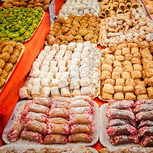 以杏仁糊制成在意大利市场销售的典型西里饼干和纸片的背景食物西里人吃图片
