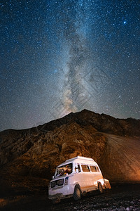景观拉达赫星夜银河山图片