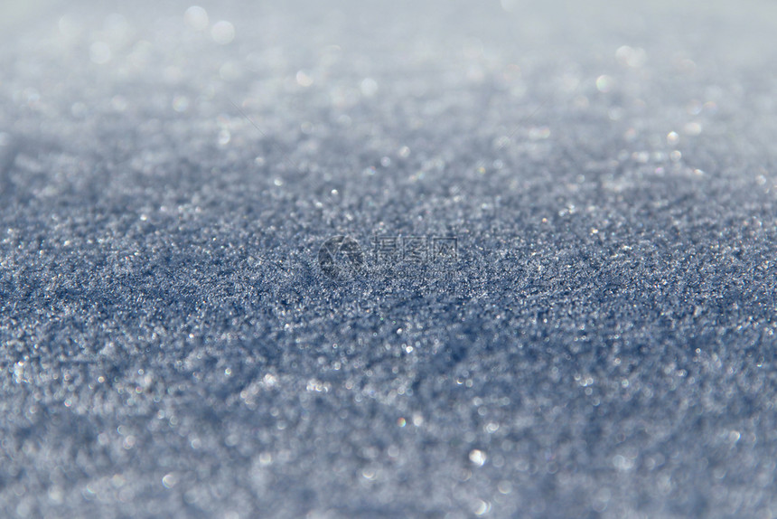 水晶抽象冬季白霜覆盖的表面纹理冰冻覆盖白霜的背景极端自然现象表面白霜蓝色冬季纹理白霜覆盖的表面纹理白霜背景季节图片