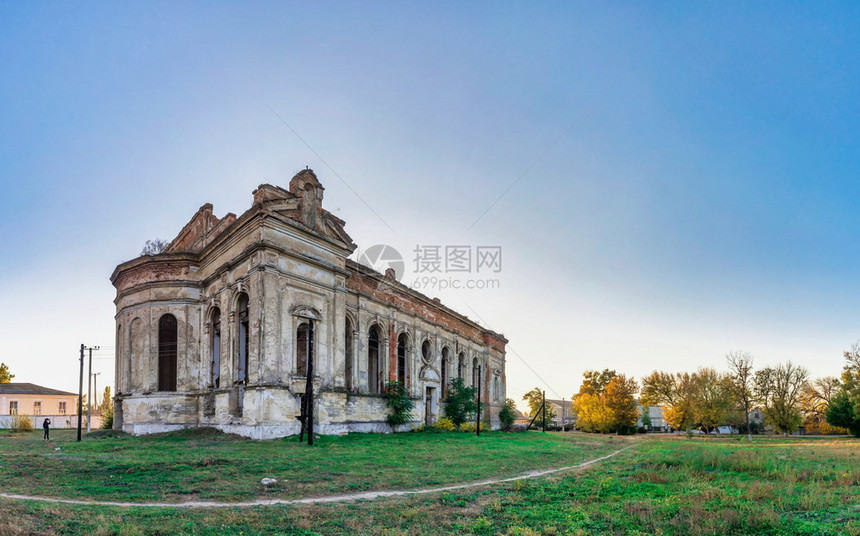 乌克兰敖德萨地区Limenskoye村Zelts天主的废墟乌克兰UkrikeOdessa地区废弃Zelts天主遗产圆顶金的图片