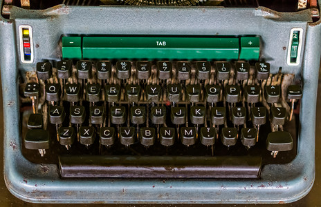 金属的纸关闭一台老式作家机器文体新闻设备键盘基本的图片