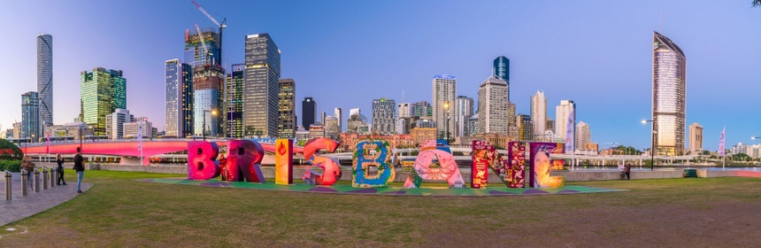 为了澳大利亚布里斯班2019年5月21日布里斯班在澳大利亚黄昏时分在南岸举行G20文化庆祝活动商业城市的图片