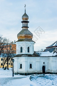 传统的基辅圣迈克尔修道院的一部分老图片