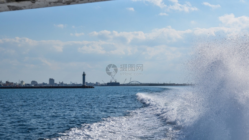 岛屿离开日本南部石木岛的城港Ishigaki亚洲泡沫图片