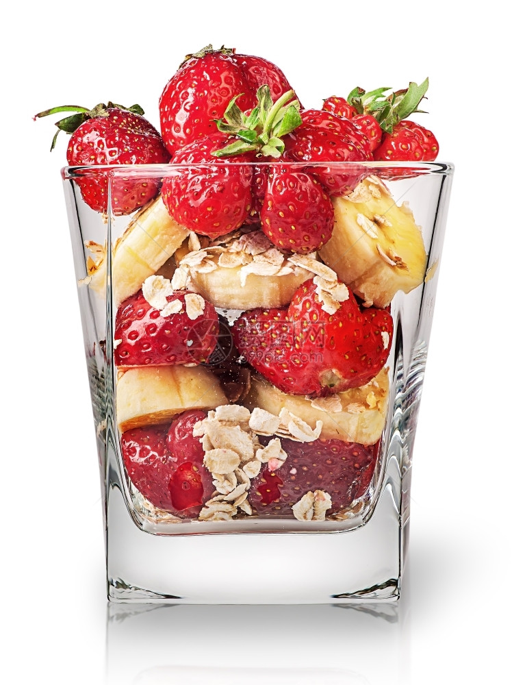 白色的饮料草莓和香蕉在玻璃上隔离白色背景草莓和香蕉在玻璃草莓和香蕉在玻璃红色的图片