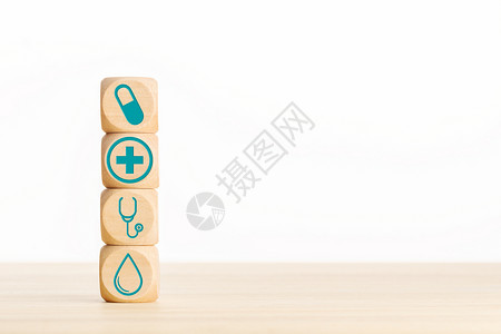 处方医疗护理或药概念Wooden区块表上有医学图标木制的捐款图片