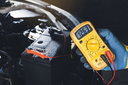 直流并励电动机行业探测累加器用数字多米计检查汽车电池压的机械设备背景
