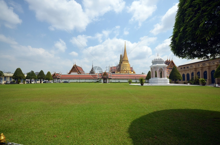 宫殿是泰国最受欢迎旅游景点之一是泰国最受欢迎的旅游景点之一寺庙建造宝塔图片