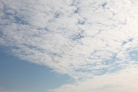 自然水分晴天云空纹理背景图片