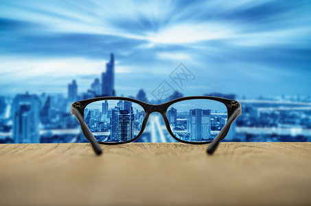 眼镜片保护太阳镜高清图片