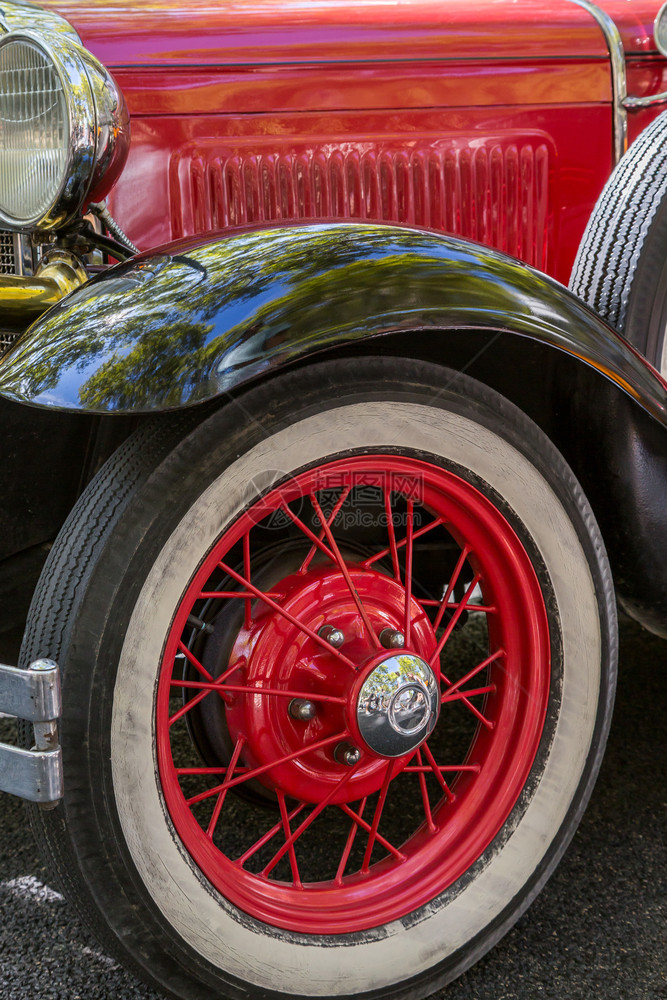大灯保险杠欧洲与美国古老经典汽车在街上推出的汽车影展细节校对Portnoy强光图片