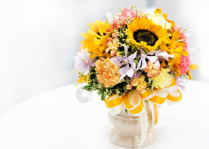 婚礼情人节美丽的花束朵鲜装饰安排植物图片