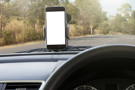 全球的里面农村公路上的汽车挂有电话和着的人屏幕图片