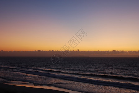 多云地平线华丽的照片来自葡萄牙海岸日落的华丽景色照片图片