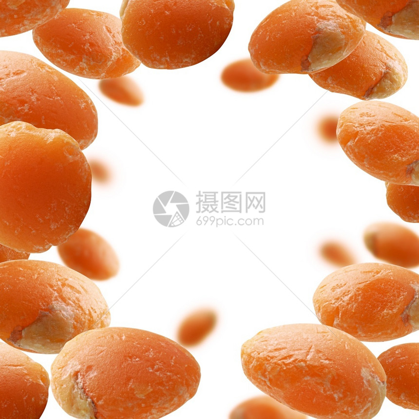 红扁豆在白色背景上悬浮红扁豆在白色背景上悬浮圆圈豆类吃图片