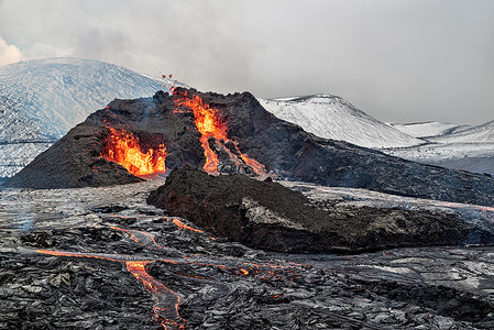 火山学构造冰岛雷克雅未附近40公里处雷克雅未内斯半岛的Fagradalsfjall火山爆发黑色的场地背景