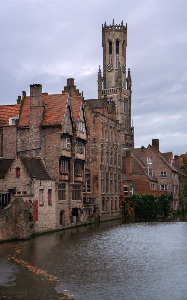 观光法兰德斯地标比利时布鲁日河沿岸历史建筑Bruges河图片