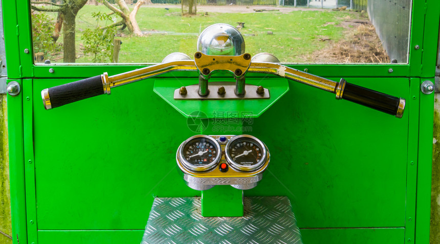 驾驶车舱儿童玩具带速度计的方向盘花园转速表车轮图片
