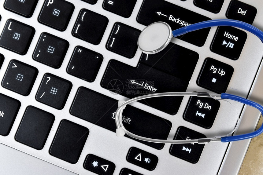 诊断互联网膝上型电脑键盘保健医药或防保护概念的立体镜医学研究图片
