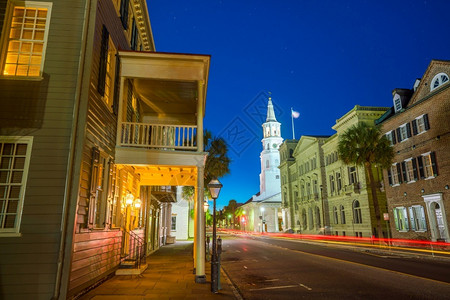 美国南卡罗来纳州Charleston市中心城区历史街道黄昏早晨图片