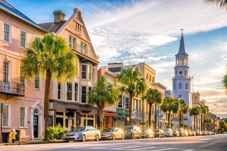 美国南卡罗来纳州Charleston市中心历史区场景河图片