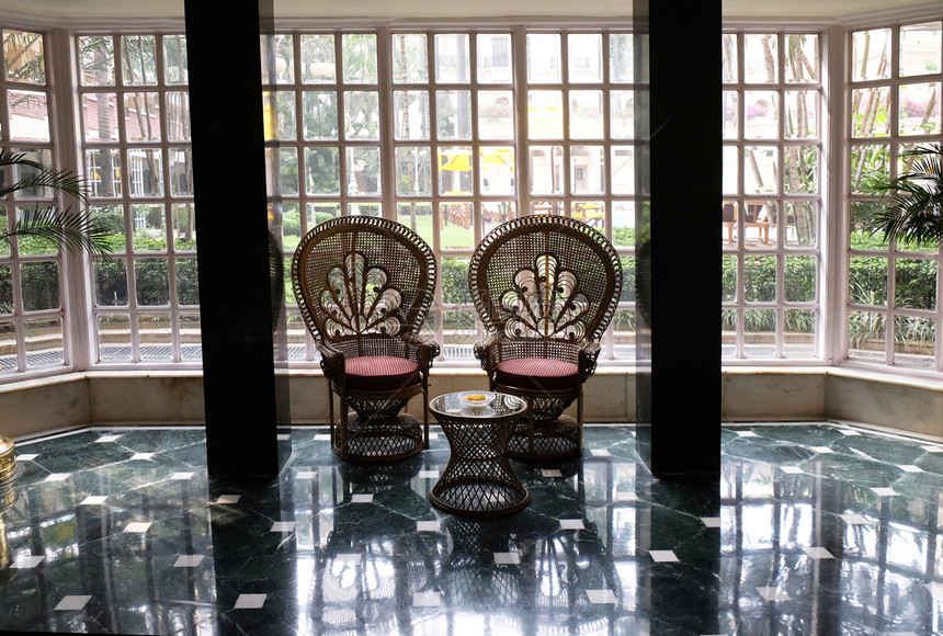 建筑学热带奢华OberoiGrand旅馆以前称为Grand饭店位于印度JawaharlalNehru路的加尔各答市中心图片