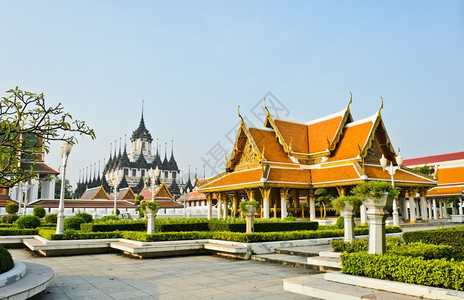 橙泰国曼谷拉查纳达兰寺的LohaPrasat金属城堡亚洲建筑学图片