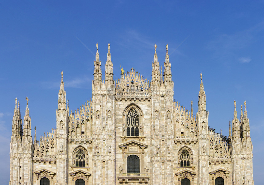 游客意大利米兰圣玛丽诞大教堂Basilica意大利米兰旅游外部的图片