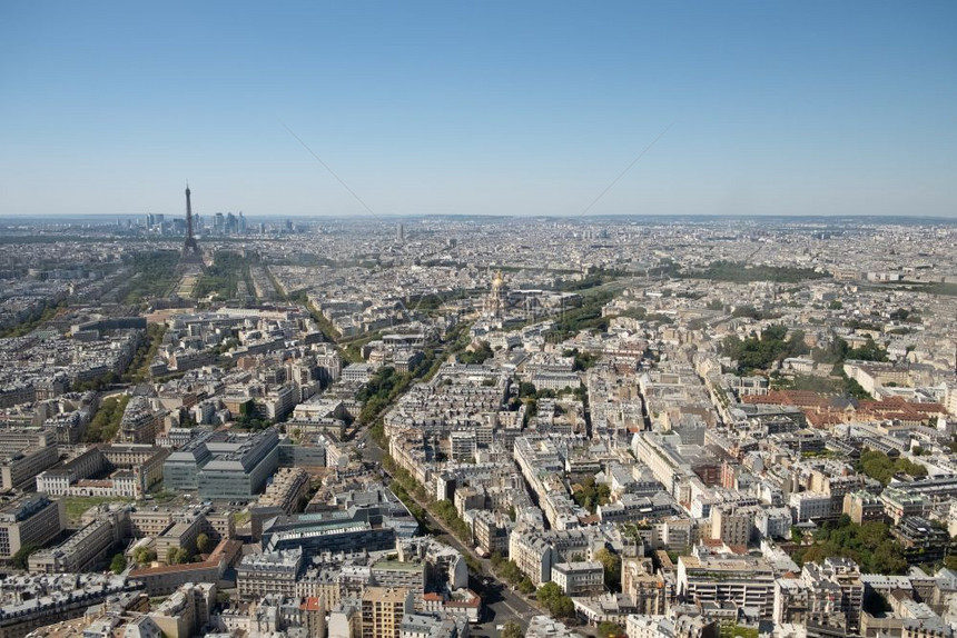 外部的从法国巴黎蒙帕纳斯塔看到巴黎与埃菲尔铁塔残疾人和国防商业区一道的巴黎天际线空中全景图象地平线防御图片